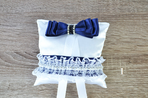 Μαξιλαράκι για βέρες V&A Luxury Pet Clothing