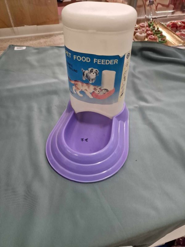 Αυτόματη ταϊστρα σκύλου-γάτας (1L)